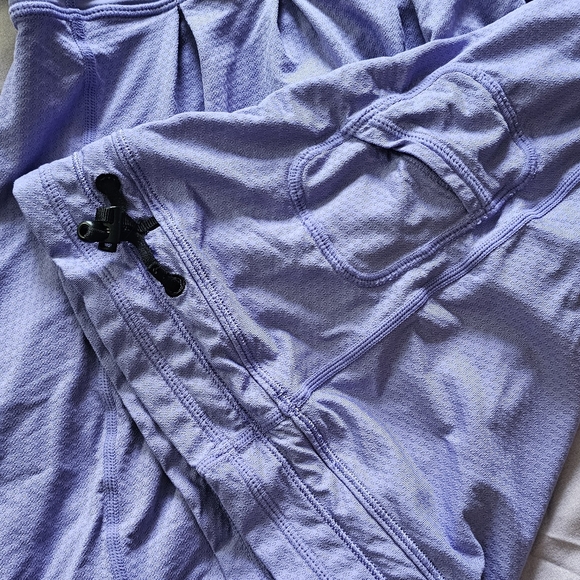 Lululemon workout tank - Picture 3 of 3